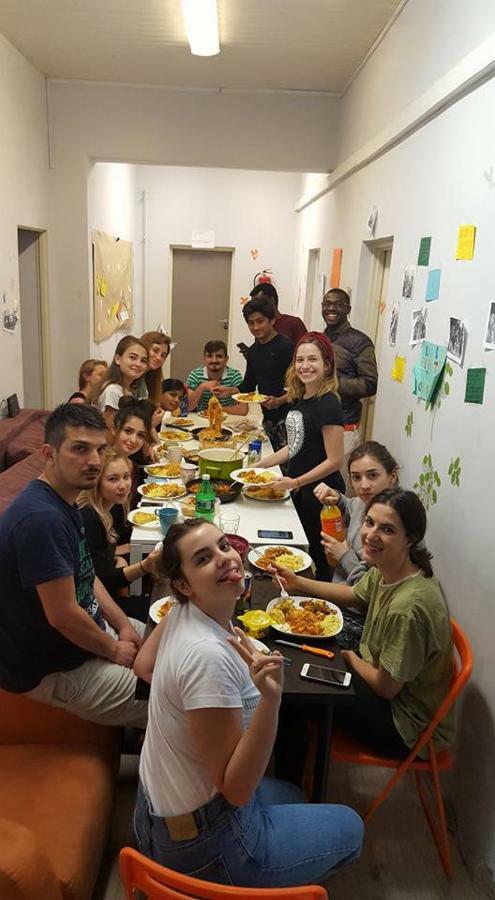 Hostel Family Erasmus Center Warszawa Eksteriør bilde